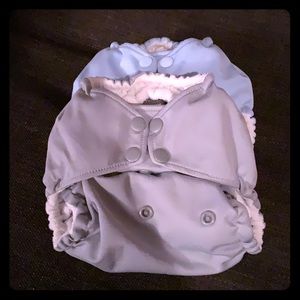 2 VGUC Rumparooz pocket cloth diapers w/ 4 inserts